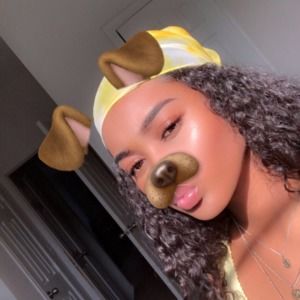 Meet your Posher, Paige